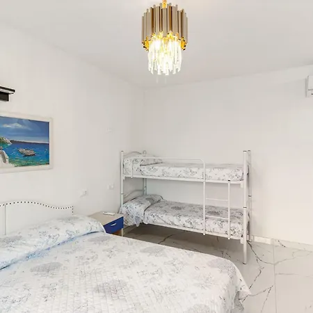 Trendy Flat With Shared Pool And Terrace Bibione